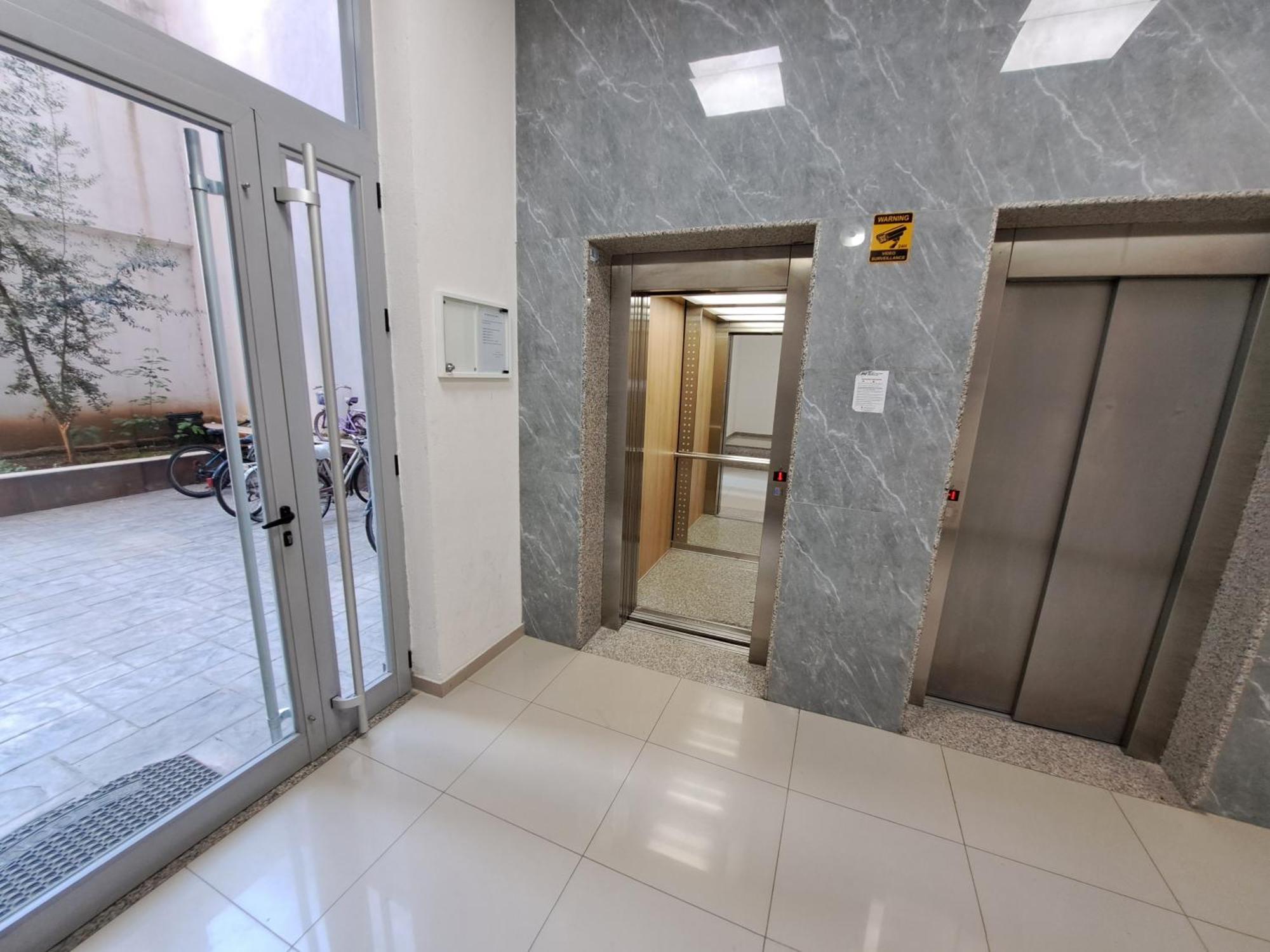 Pazari Luxury Central Apartment Тирана Экстерьер фото